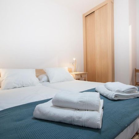 Esguil, apartamento con piscina, a 3 km de la playa Llanes Exterior foto