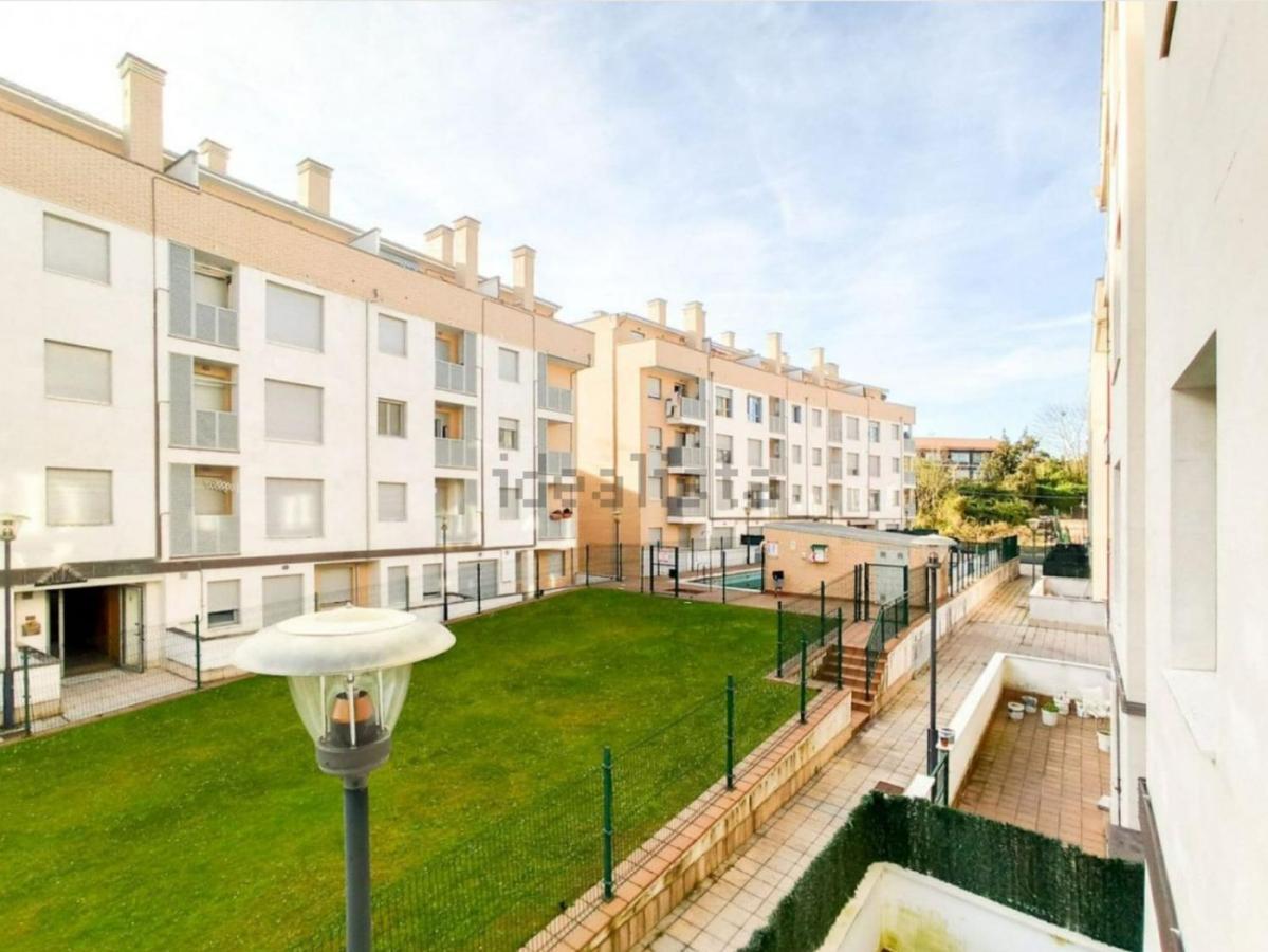 Esguil, apartamento con piscina, a 3 km de la playa Llanes Exterior foto